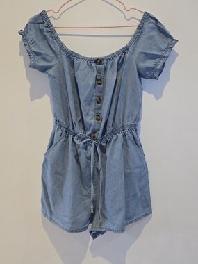 GUESS Cottagecore Chambray Denim Off Shoulder Romper Medium